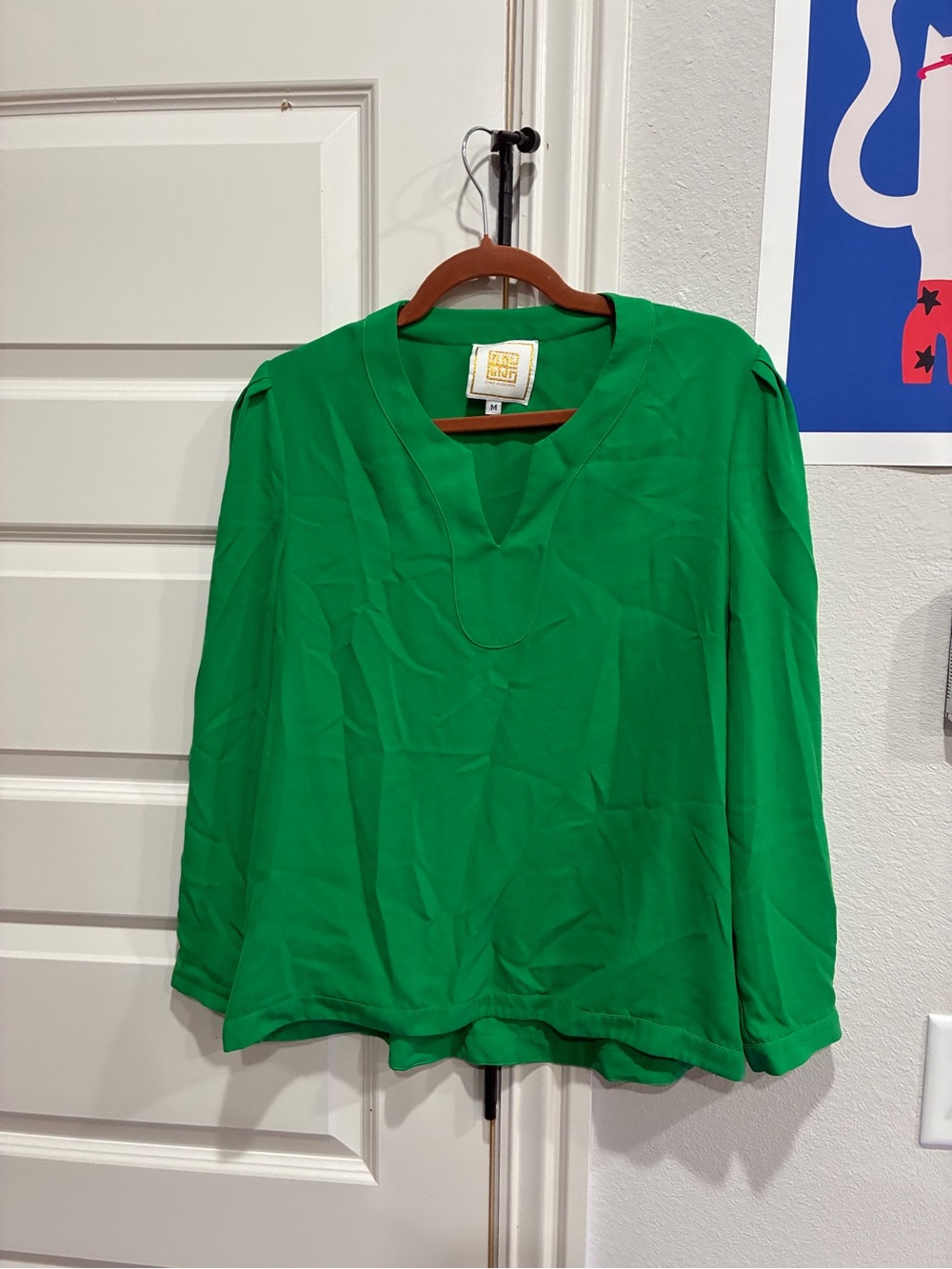Green V-Neck Long Sleeve Blouse
